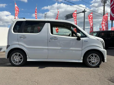 Suzuki Wagon R Stingray