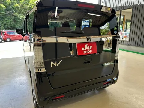 Honda N-BOX Slash