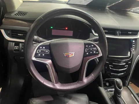 Cadillac XTS
