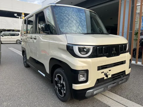 Mitsubishi Delica Mini