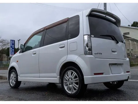Nissan Otti