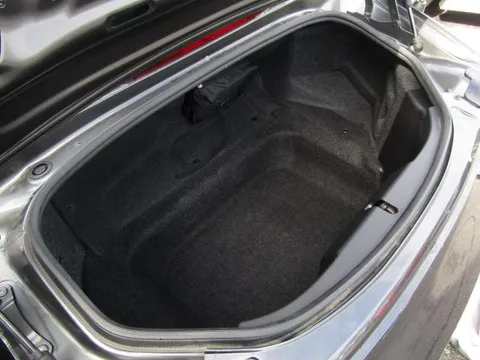 Mazda MX-5 (Roadster)