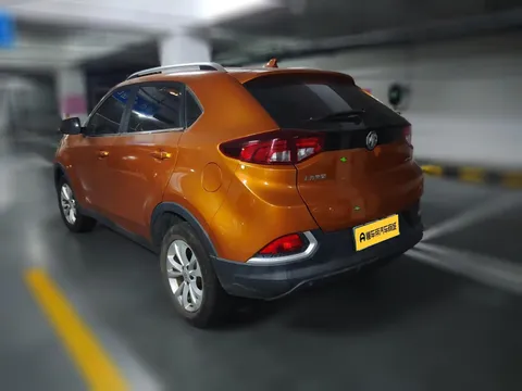 MG GS