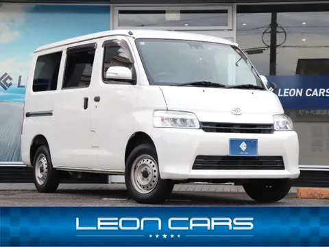 Toyota TownAce Van