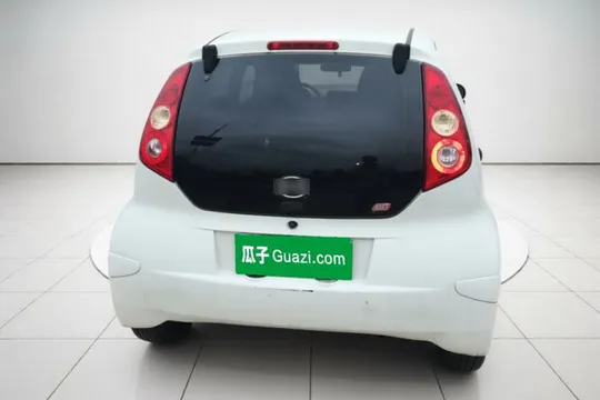 BYD F0
