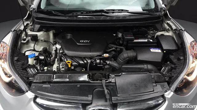 Hyundai Elantra (Avante)