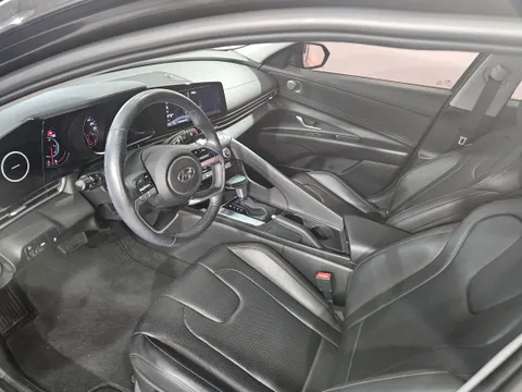 Hyundai Elantra (Avante)