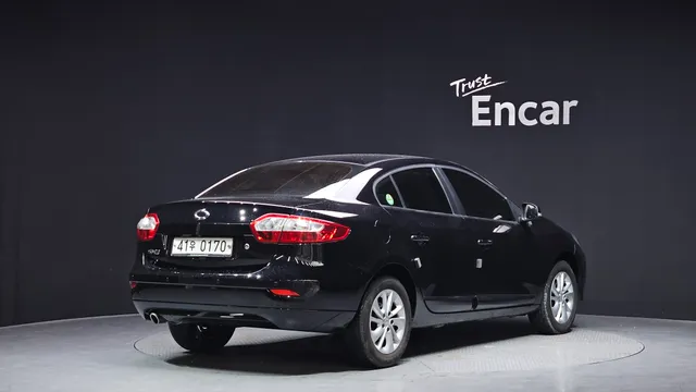 Renault SM3
