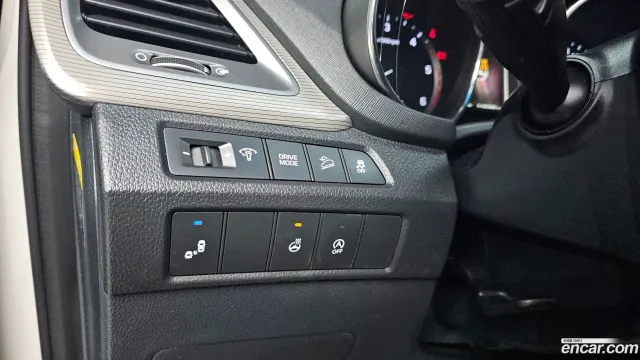 Hyundai Grand Santa Fe (Maxcruz)
