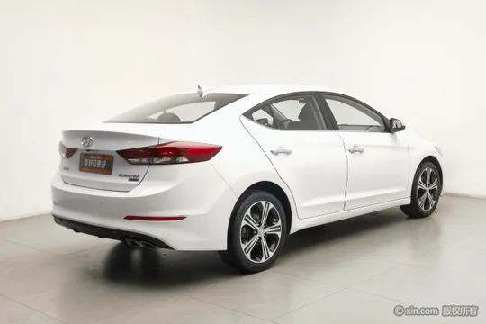 Hyundai Elantra (Avante)