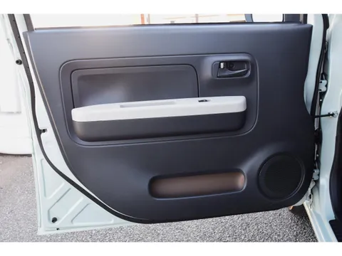 Daihatsu Mira Tocot