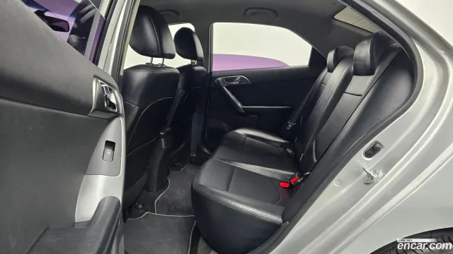 Kia Cerato (Forte)