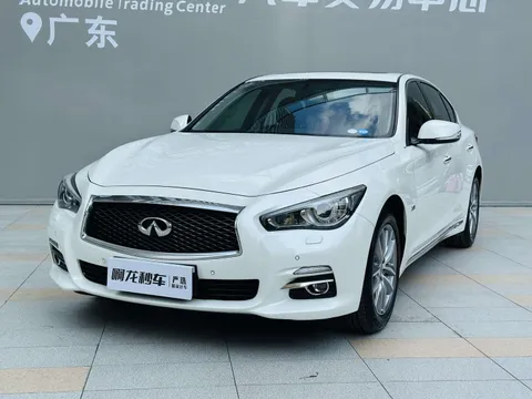 Infiniti Q50L