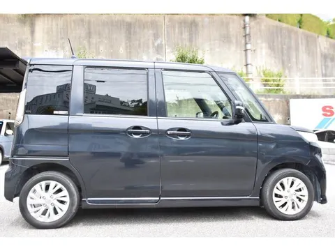 Suzuki Spacia Custom Z