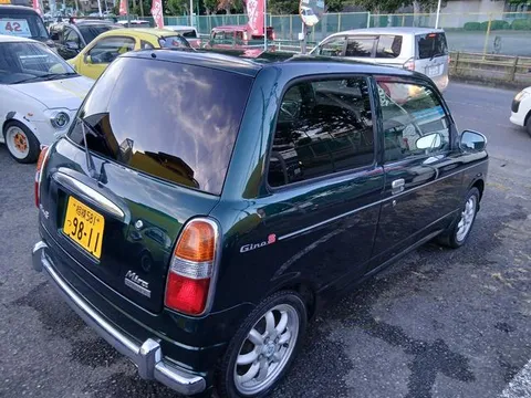Daihatsu Mira Gino
