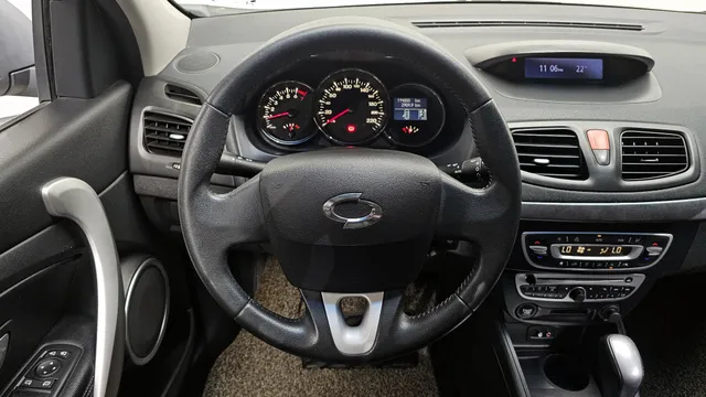 Renault SM3