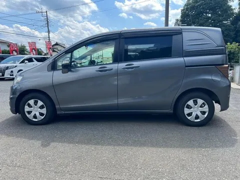 Honda Freed Spike