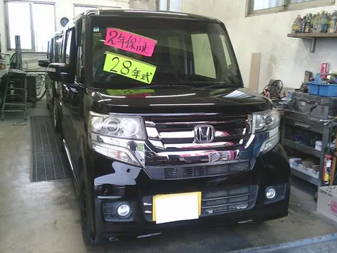 Honda N-BOX Custom