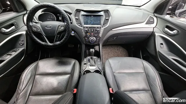 Hyundai Grand Santa Fe (Maxcruz)