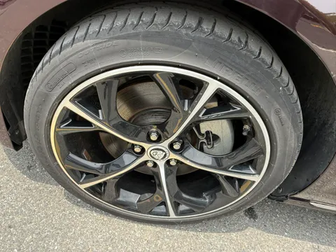 Jaguar XFL