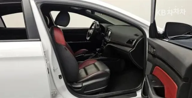 Hyundai Elantra (Avante)