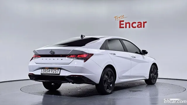 Hyundai Elantra (Avante)