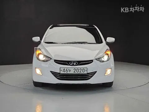 Hyundai Elantra (Avante)