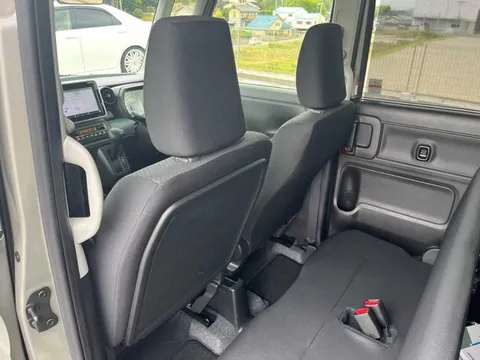 Suzuki Spacia Base