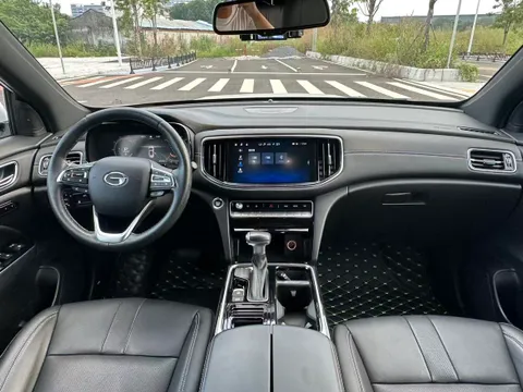 Gac GS8