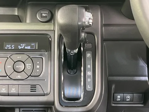 Suzuki Spacia Gear