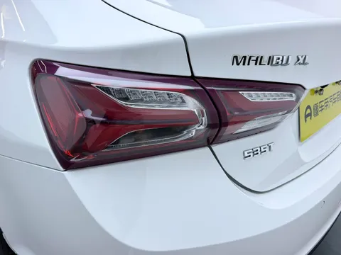 Chevrolet Malibu XL