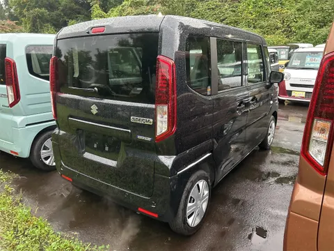 Suzuki Spacia