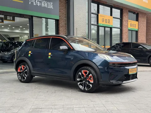 Lynk & Co Lynk & Co 06