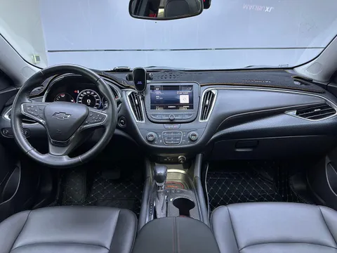 Chevrolet Malibu XL