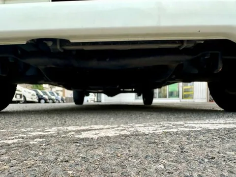 Mitsubishi Minicab Van