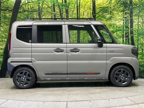Suzuki Spacia Gear