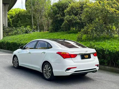 Hyundai Mistra