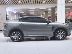Lynk & Co 05