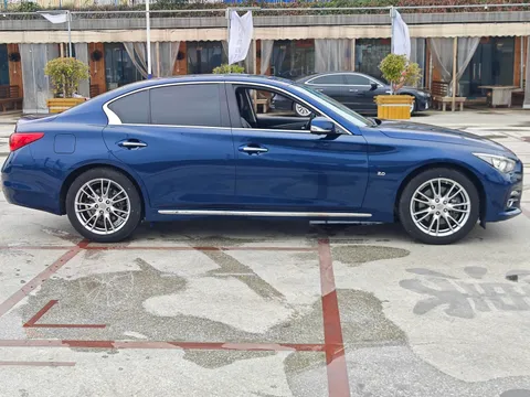 Infiniti Q50L
