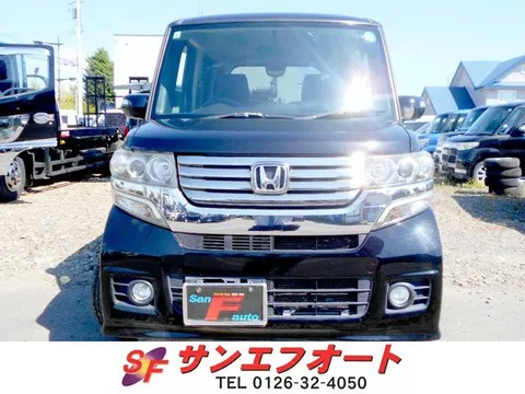 Honda N-BOX Custom