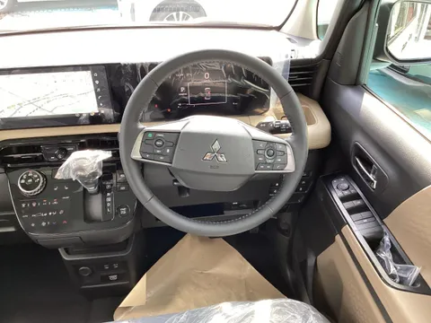 Mitsubishi Delica Mini