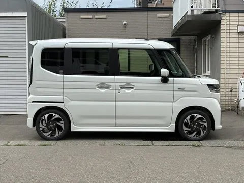 Suzuki Spacia Custom