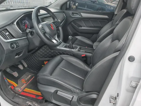 Roewe RX5
