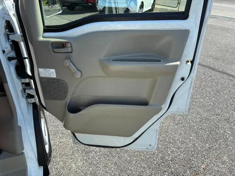 Mitsubishi Minicab Van