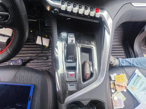Peugeot 4008