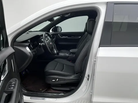 Cadillac XT6