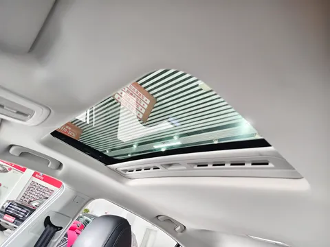 Roewe i5