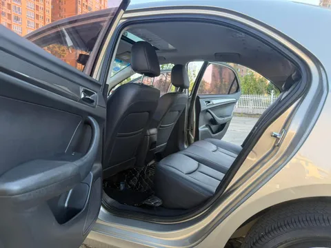 Roewe 360