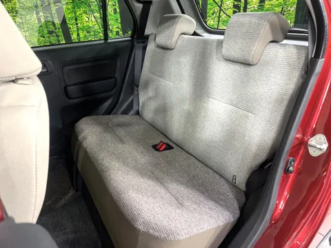 Daihatsu Mira Tocot