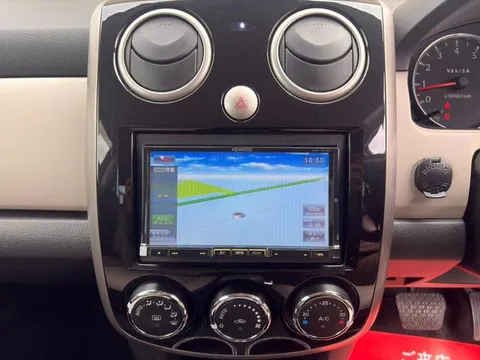 Mazda Verisa